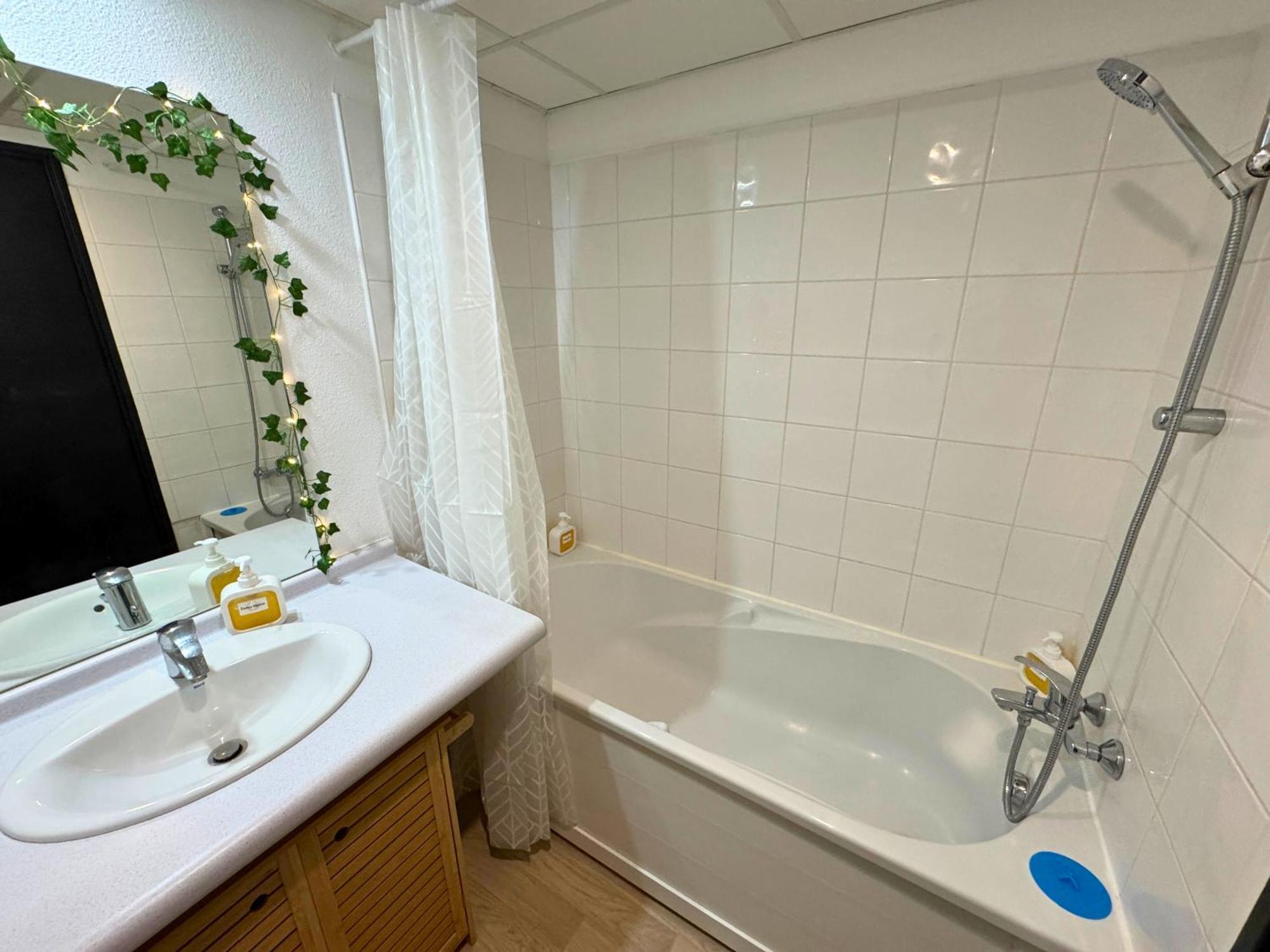 Jungle - Vue - Clim - Wifi Appartement Lourdes